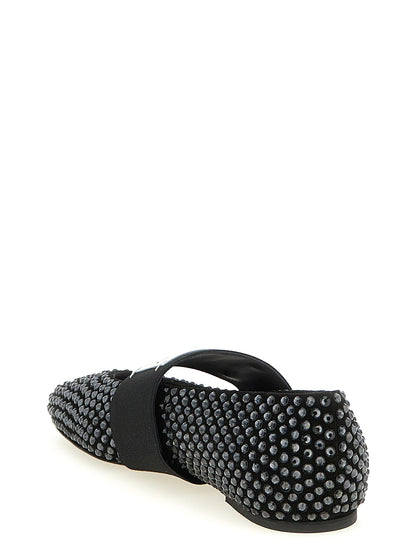 Ballet Flat Shoes by Givenchy for women in calfskin leather & crystal black features an captivating silhouette, showcasing the captivating style of the Women's Calfskin Leather & Crystal Ballet Flat Shoes with its distinct and refined square toe style.