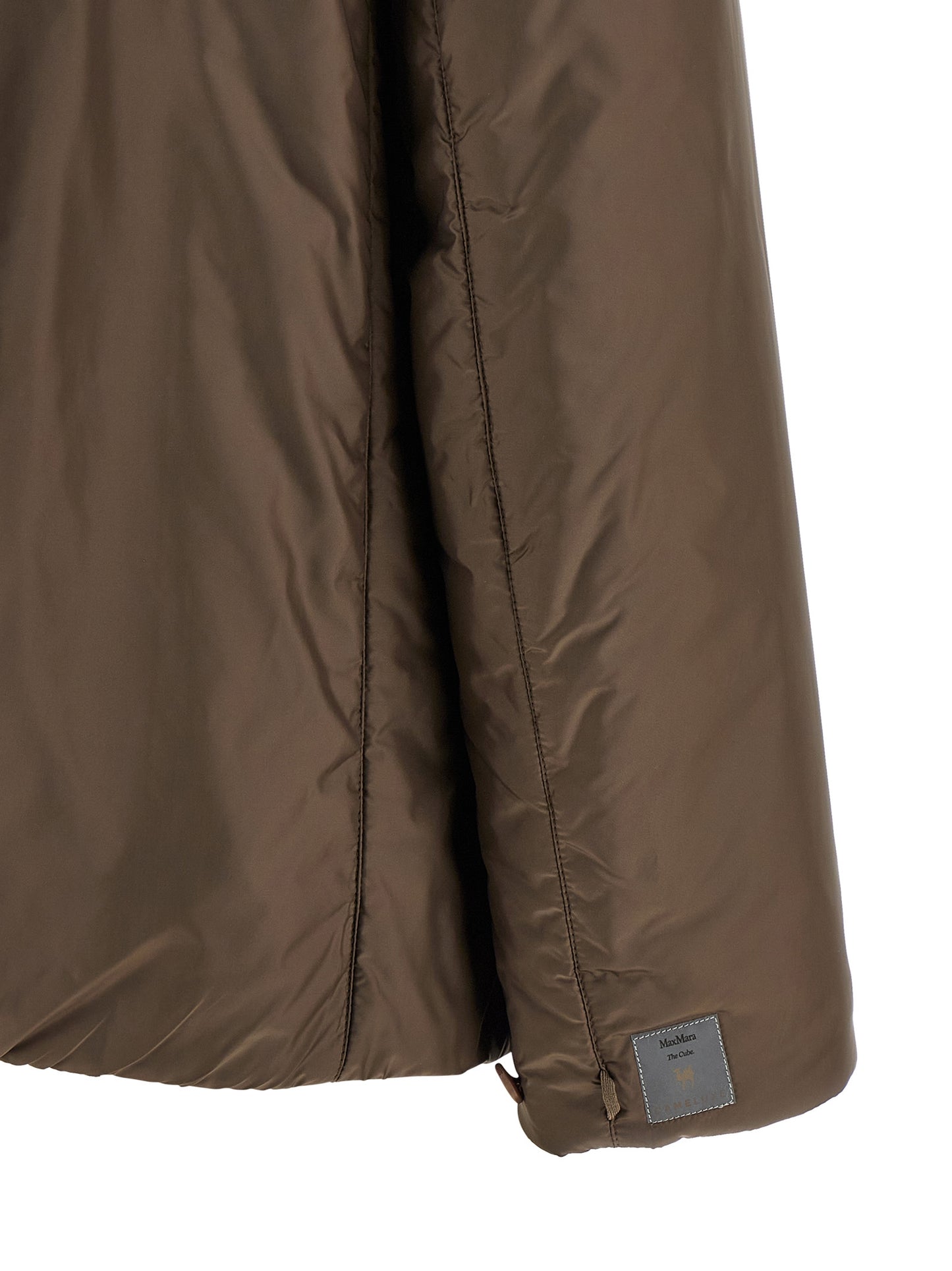Hooded Overcoat by Max Mara for women in polyester canvas brown features an satoral silhouette, showcasing a sophisticated and satoral water-resistant, pockets, hooded & insulated for a premium, timeless look.