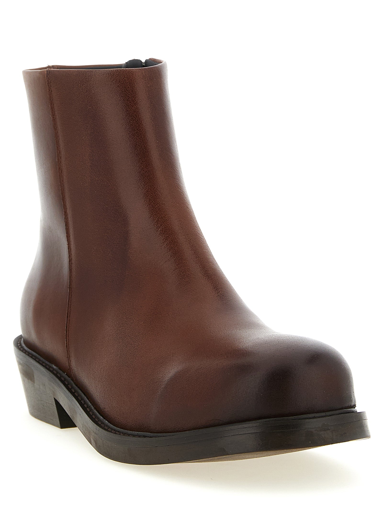 Ankle Boots by SÉFR for men in calfskin leather brown features an dynamic silhouette, showcasing the dynamic Blake Men's Calfskin Leather Ankle Boots design with its distinctive and elegant .