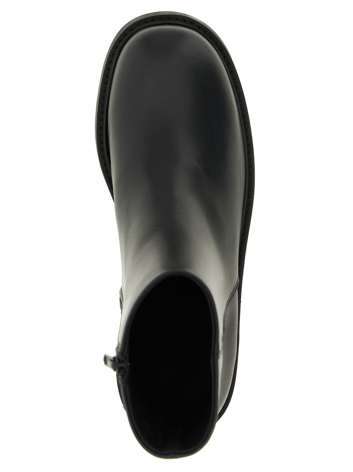Ankle Boots by SÉFR for men in bos taurus calfskin leather black features an high-performance silhouette, showcasing the sophisticated design of the Men's Bos Taurus Calfskin Leather Ankle Boots with a and a refined .