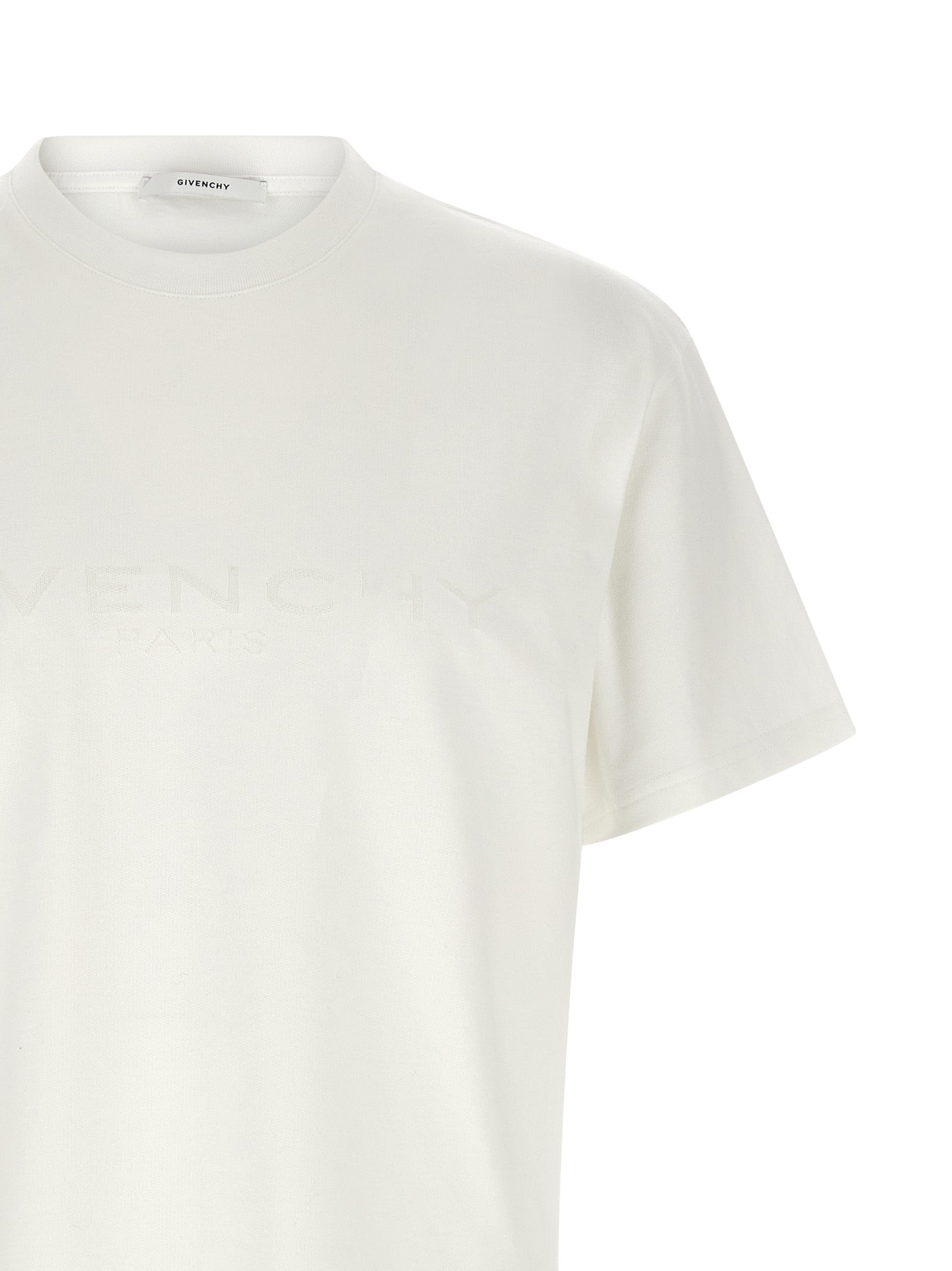 T-Shirt by Givenchy for men in cotton & silk white & jacquard features a plush silhouette, showcasing a sophisticated crew neckline and for a truly plush finish.