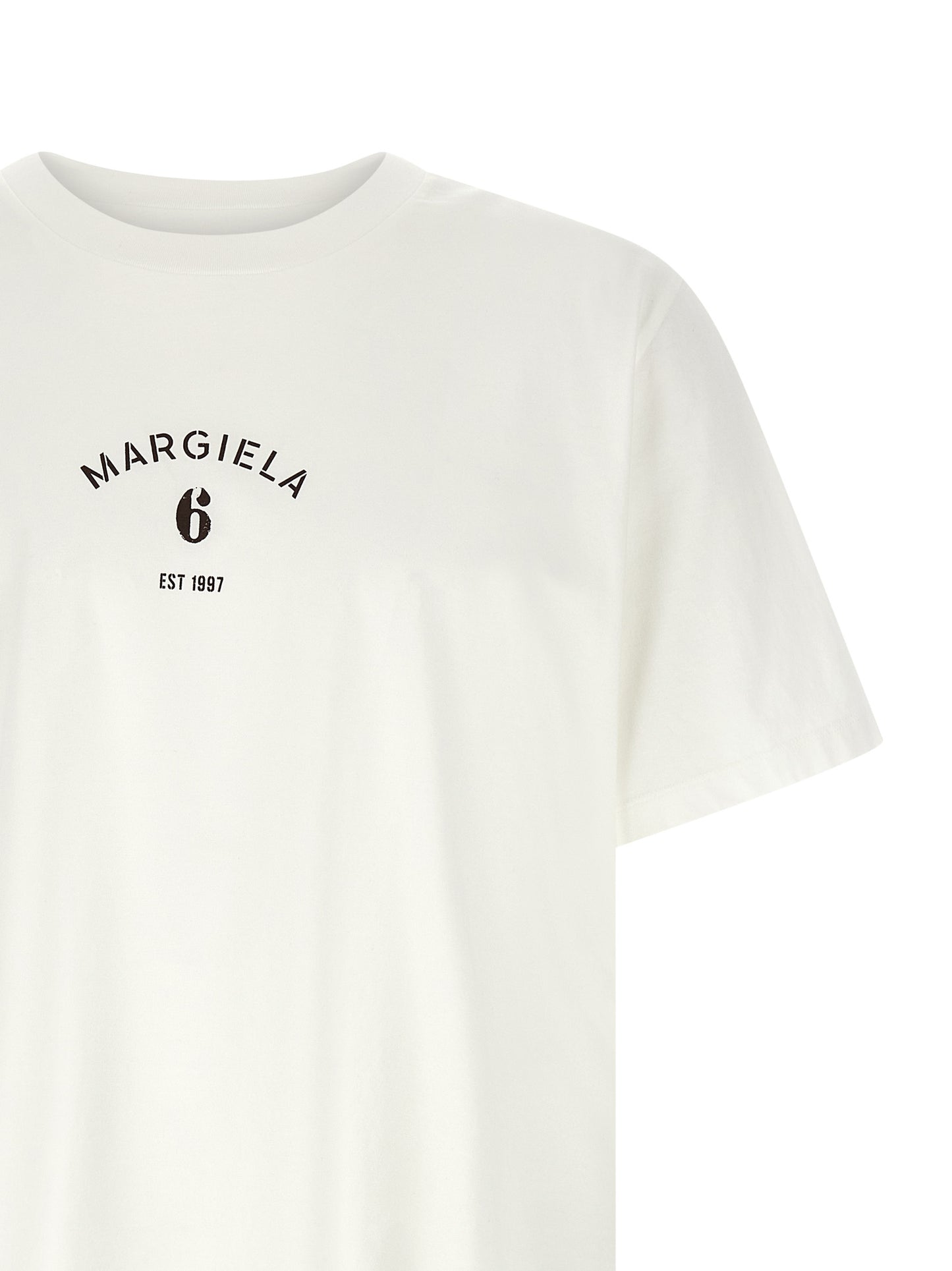 T-Shirt by MM6 Maison Margiela for men in cotton white, signature & print showcases a dramatic silhouette, elegantly detailed with a dramatic and for a truly dramatic finish.