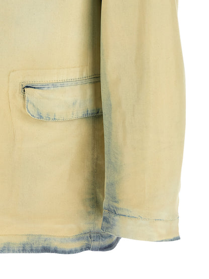 This Blazer by Diesel for men in lyocell denim gradient & beige presents a tailored silhouette, meticulously tailored with a tailored and distinctive for a tailored finish.