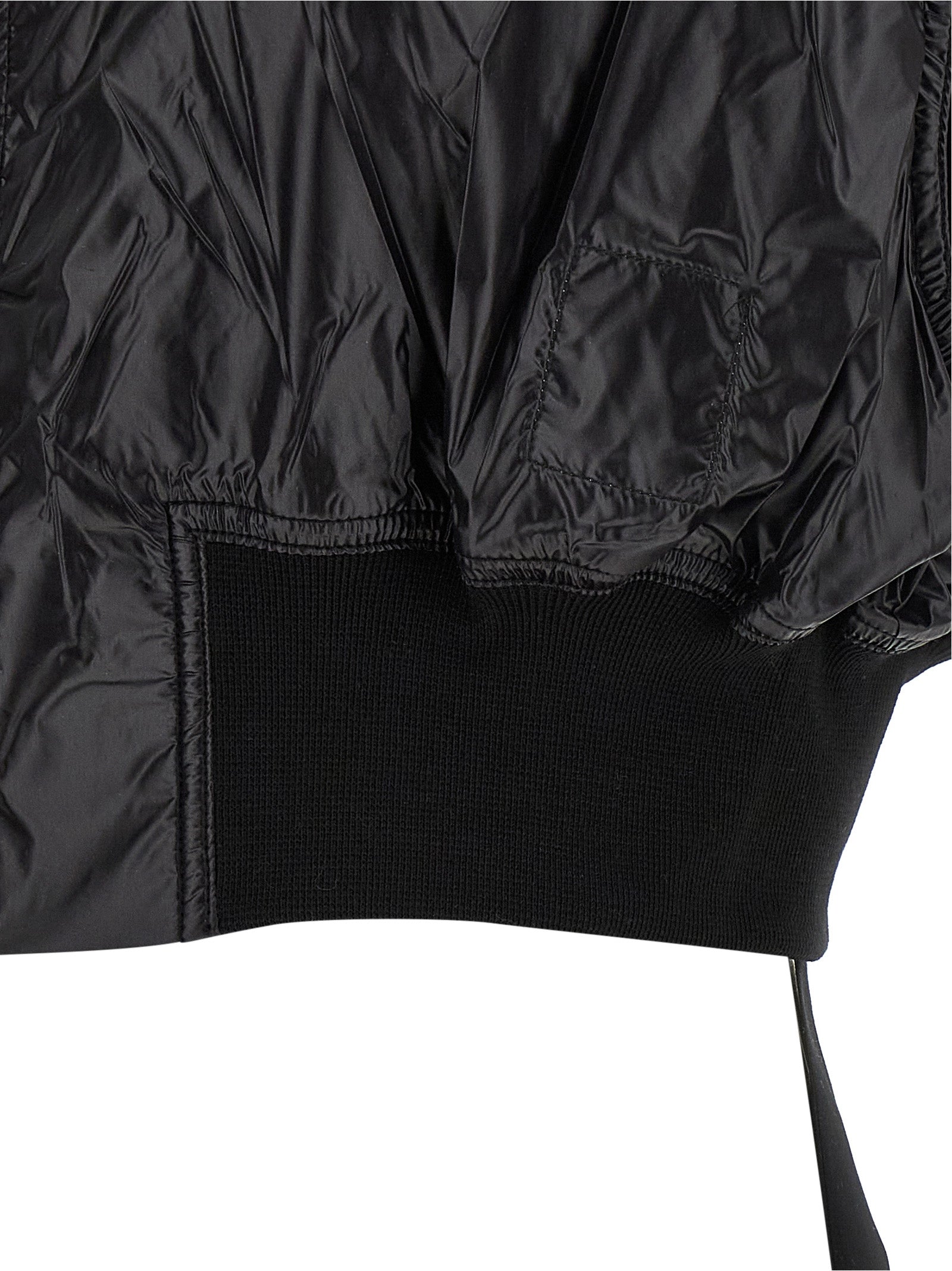 Vest by DRKSHDW for women in nylon black features a enviable silhouette, elegantly detailed with a enviable and functional lightweight for a enviable finish.
