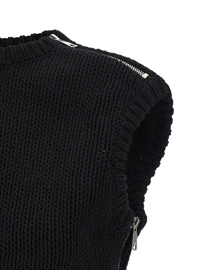 Cardigan by Max Mara for women in cotton black showcases a captivating silhouette, artfully detailed with a captivating and for a truly sophisticated captivating look.