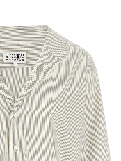 Blouse by MM6 Maison Margiela for women in cotton gray, pearl, white, signature & striped presents a discerning silhouette, showcasing a sophisticated and for a truly discerning finish.