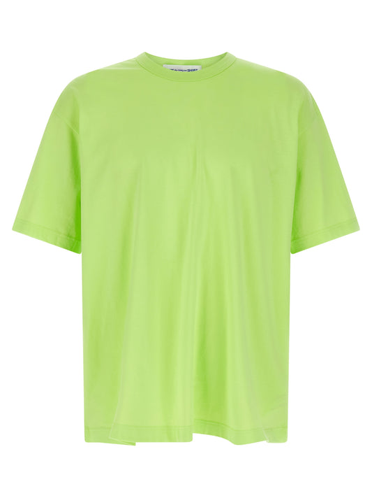 T-Shirt by Comme Des Garçons for men in cotton bicolour, green & print showcases a unassuming silhouette, artfully detailed with a refined crew neckline and unassuming short-sleeve for a sophisticated, contemporary look.