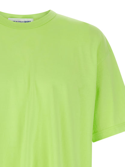 T-Shirt by Comme Des Garçons for men in cotton bicolour, green & print showcases a fashionable silhouette, elegantly detailed with a fashionable and crew neckline for a sophisticated, high-fashion look.