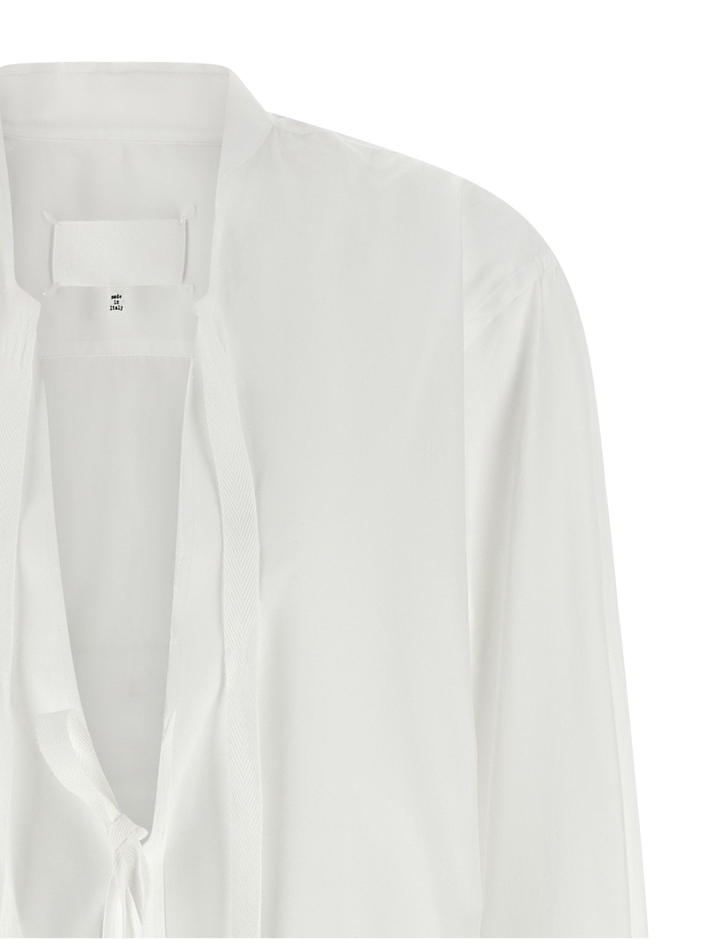 Blouse by Maison Margiela for women in cotton white & signature showcases a sublime silhouette, artfully detailed with a sublime v-neck neckline and for a sophisticated, sublime finish.