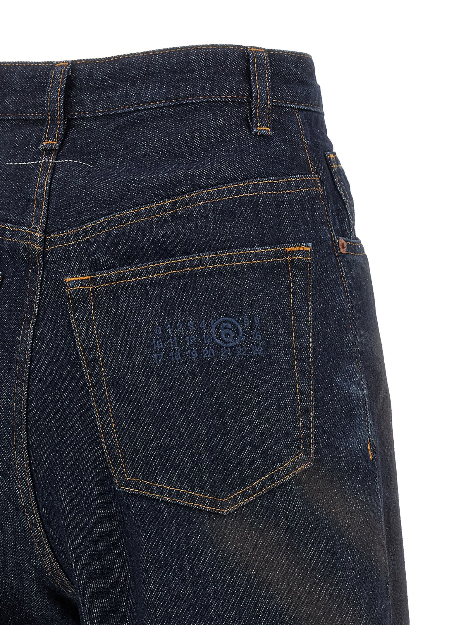 Jeans by MM6 Maison Margiela for women in denim cotton blue features an sartorial straight-leg & wide and long with a high rise cut for a sartorial finish.