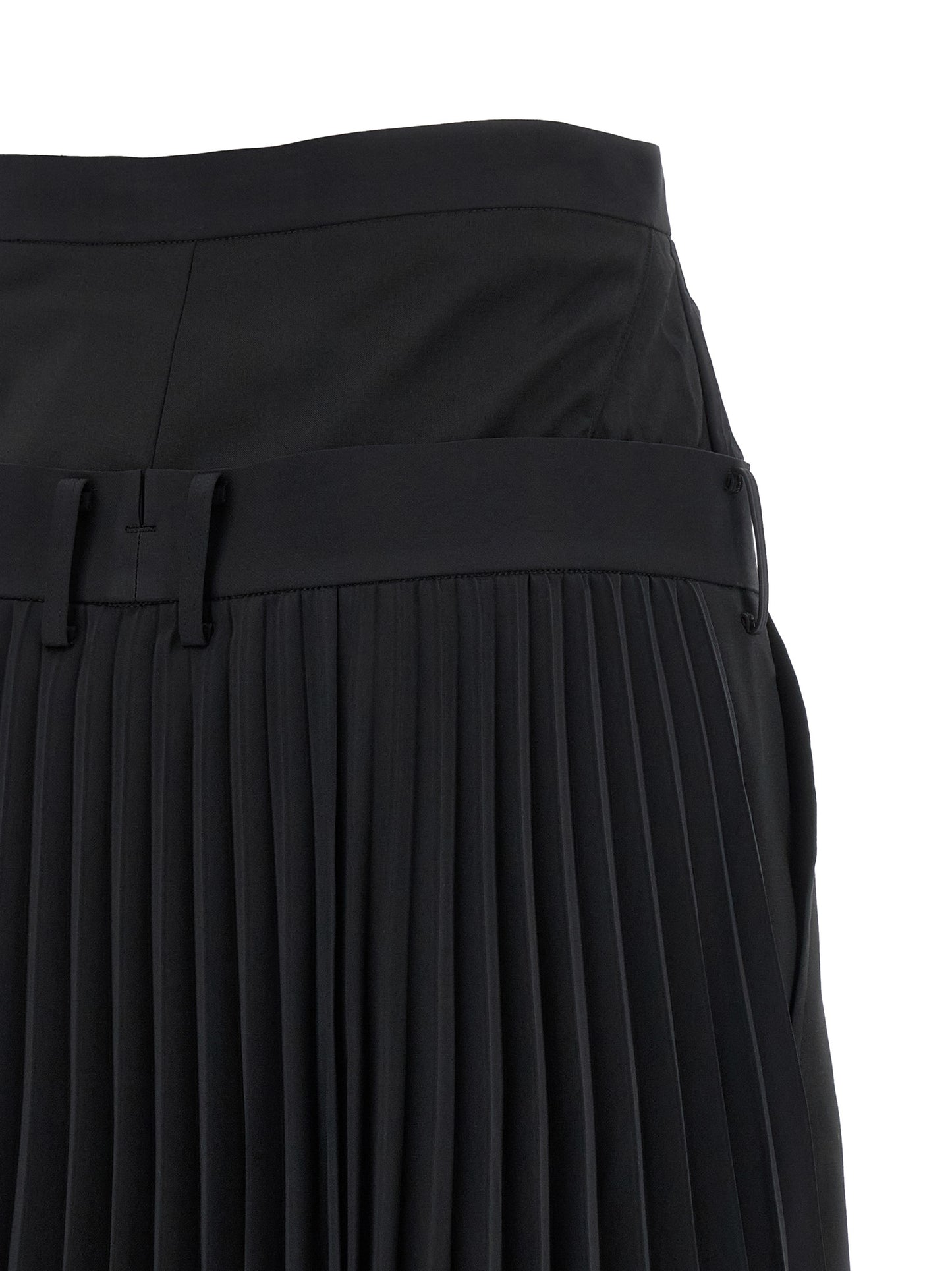 Trousers by Junya Watanabe for women in polyester polyurethane wool black features an sartorial silhouette, showcasing a precise straight and long with a sartorial for a refined look.