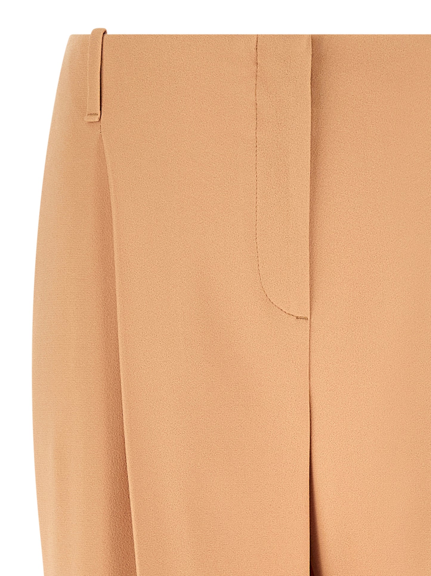 Trousers by Ermanno Scervino for women in acetate & viscose beige features a tailored silhouette with a tailored wide, defined by its long and a sophisticated low rise.