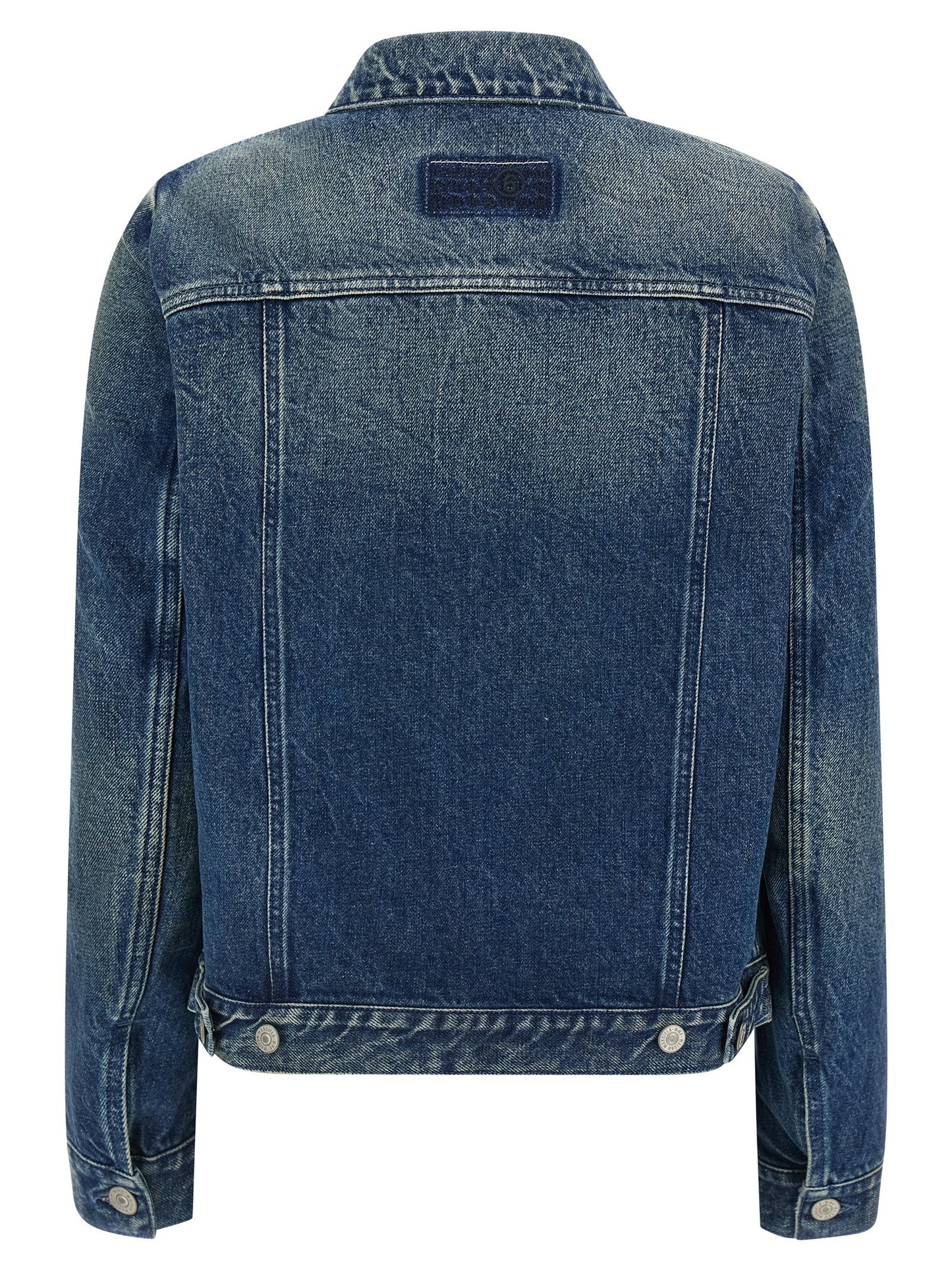 This Trucker Jacket by MM6 Maison Margiela for women in denim cotton blue, white & signature exhibits a edgy silhouette, meticulously detailed with functional pockets and a edgy shirt-collar neckline for a edgy finish.