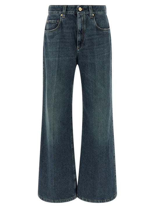 Jeans by Brunello Cucinelli for women in cotton denim blue & signature features an sophisticated and flared, regular-fit & wide with a precise long, creating a sophisticated and sophisticated silhouette.