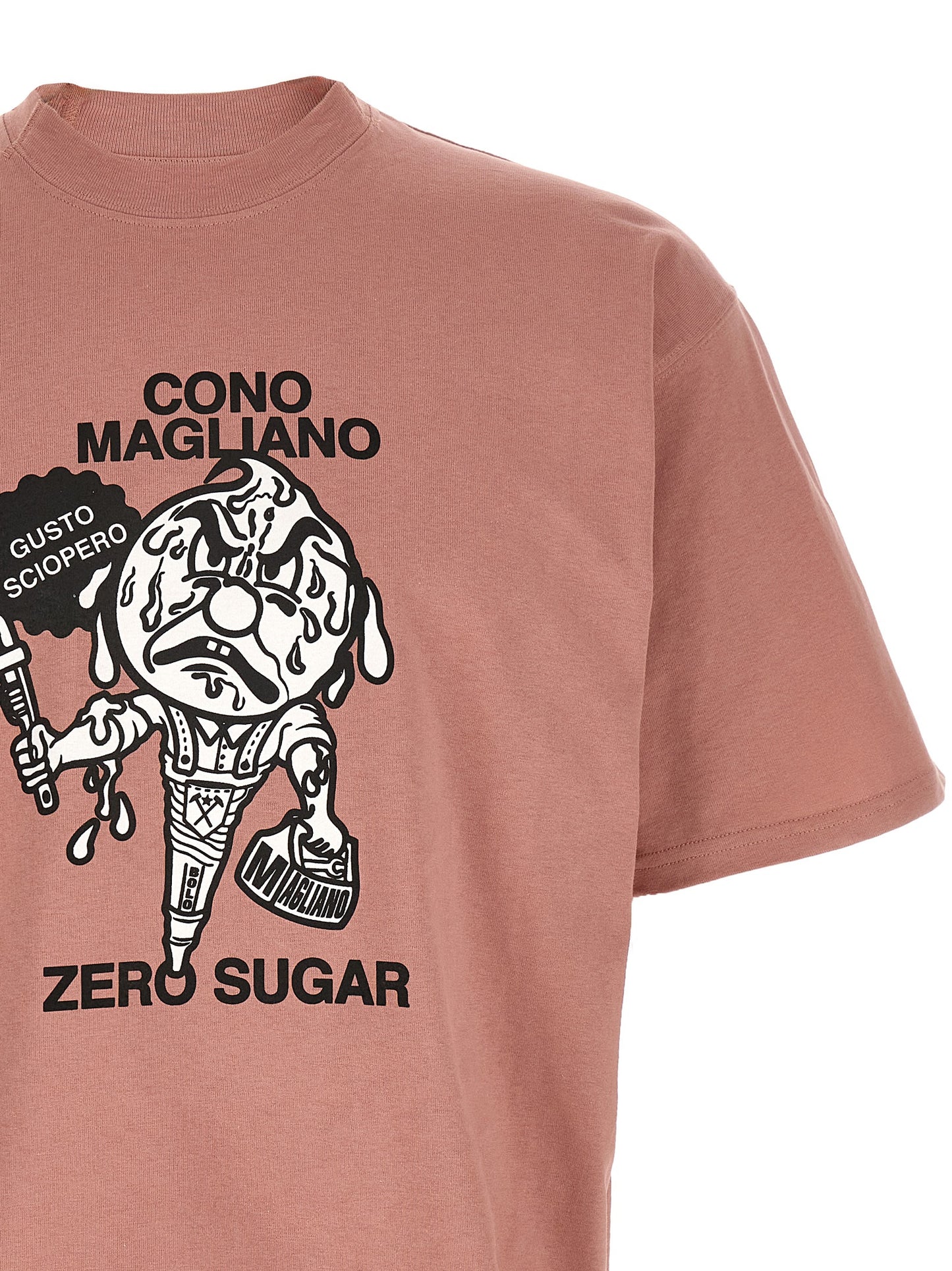 T-Shirt by Magliano for men in cotton multicolor, pink & print features an edgy silhouette, meticulously detailed with a sophisticated and for a truly edgy finish.