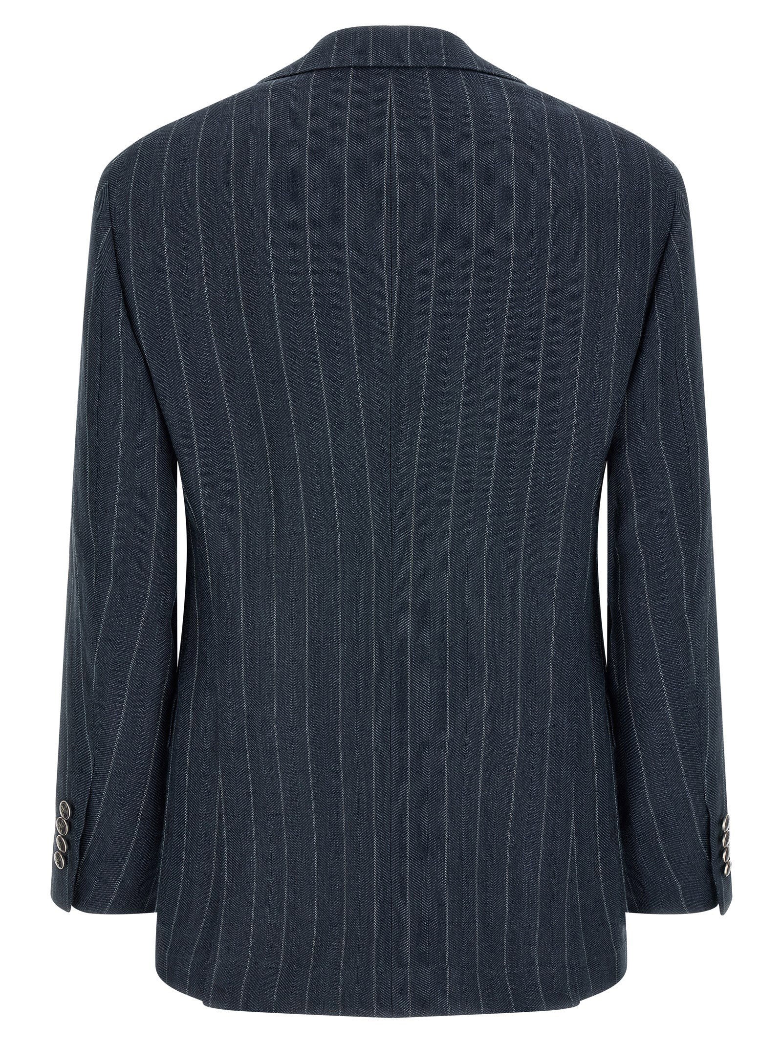 Blazer by Brunello Cucinelli for men in silk & hemp blue & chevron presents a distinguished silhouette, detailed with a distinguished and distinctive for a truly sophisticated finish.