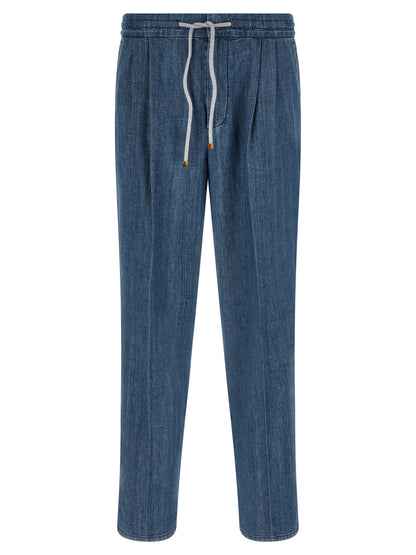 Jeans by Brunello Cucinelli for men in denim cotton blue features an sophisticated and relaxed-fit with a precise long, creating a sophisticated and sophisticated silhouette.