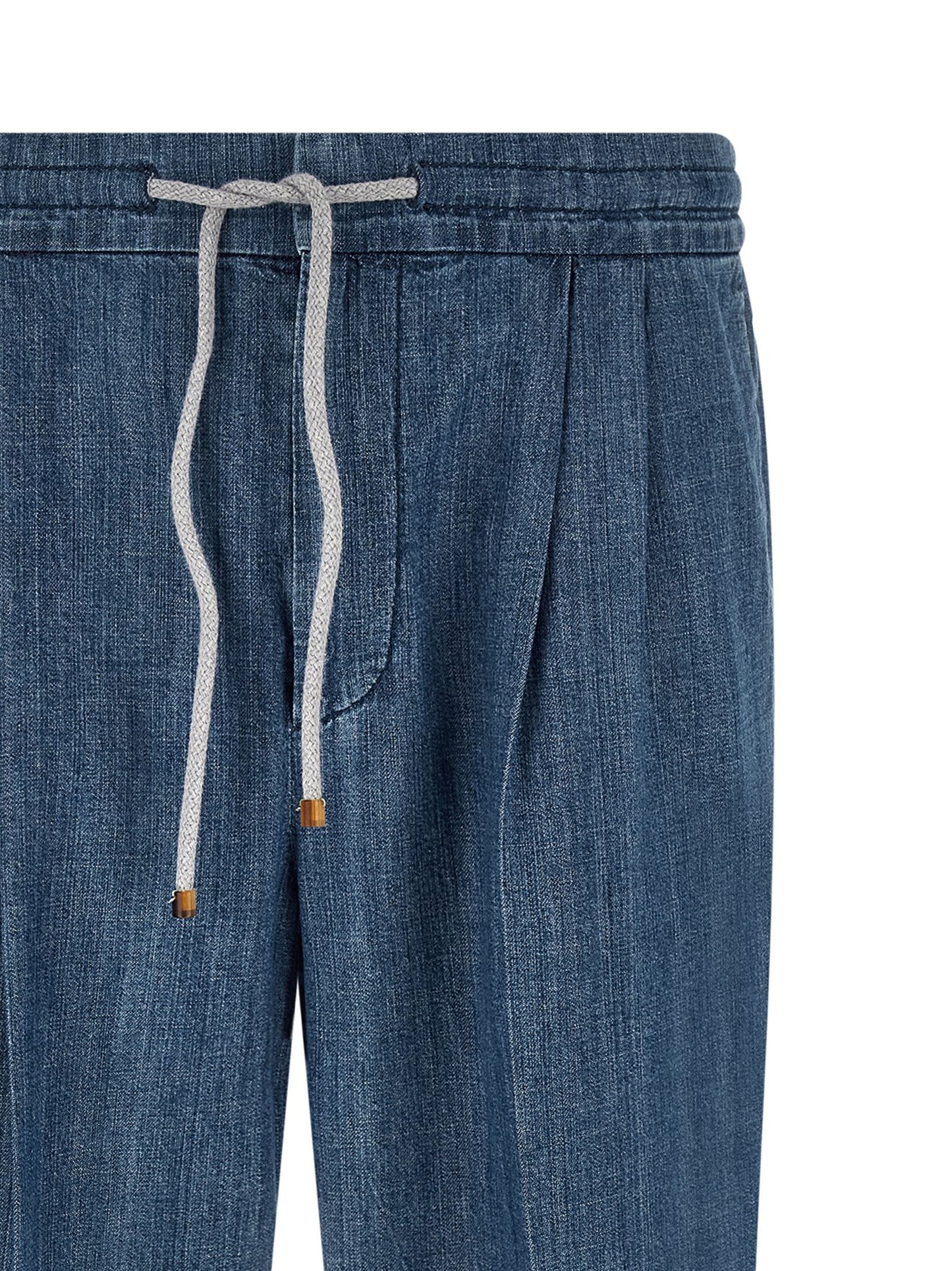Jeans by Brunello Cucinelli for men in denim cotton blue presents a refined pantology silhouette, artfully defined by a refined pantology relaxed-fit, long, and a sophisticated .