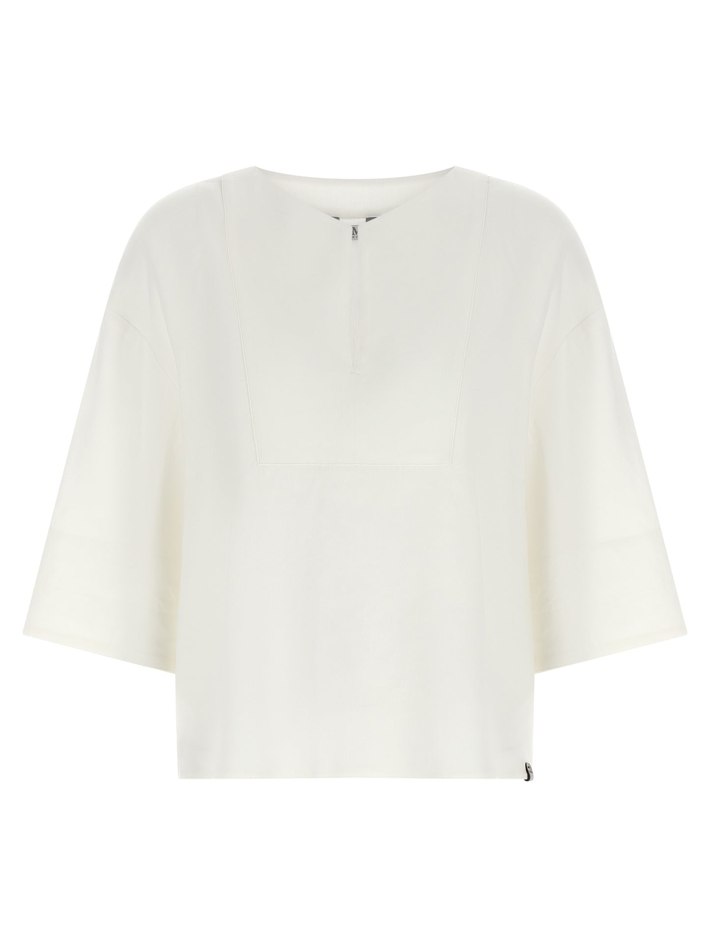 Blouse by Max Mara for women in viscose & linen white showcases a sublime silhouette, artfully detailed with a sublime boat neckline and three-quarter-sleeve for a sophisticated, sublime finish.