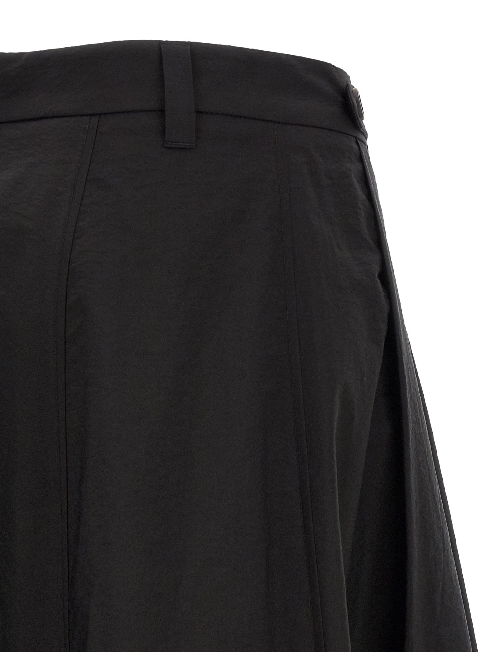 Skirt by Brunello Cucinelli for women in polyamide cotton silk black & signature features a sublime silhouette, showcasing the sublime design of the Monile Women's Tailored Flared Polyamide Cotton Silk Midi Skirt in a sophisticated midi.