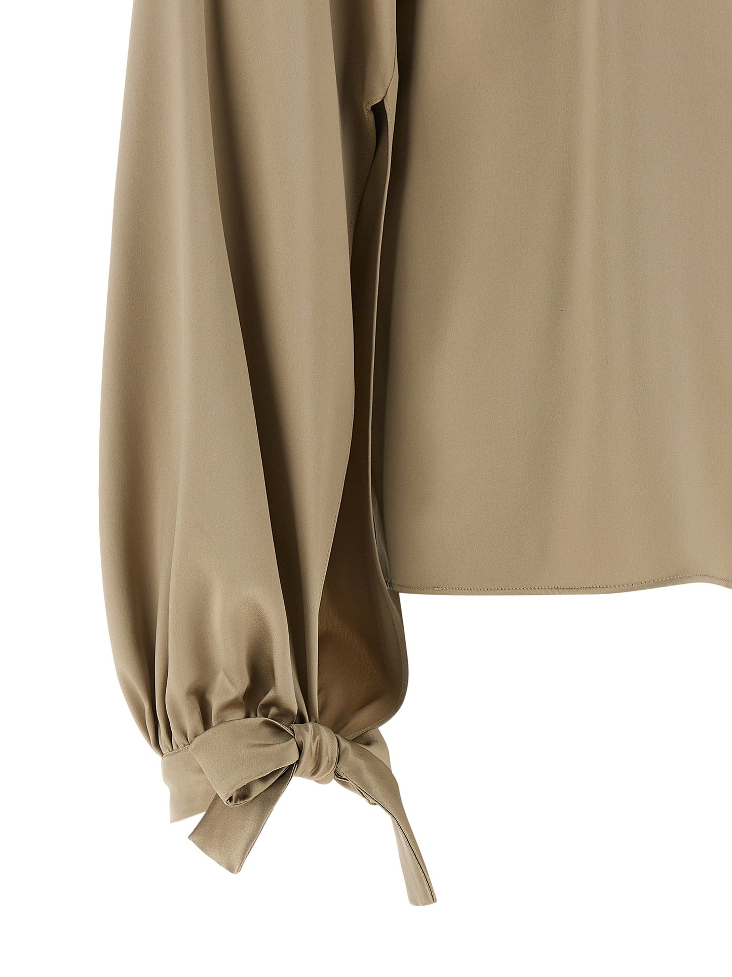 Blouse by Max Mara for women in silk satin beige presents a discerning silhouette, showcasing a sophisticated and for a truly discerning finish.
