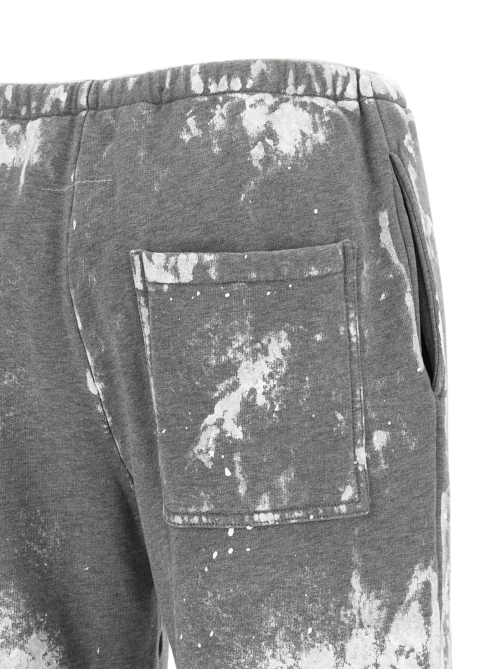 Joggers by MM6 Maison Margiela for women in cotton gray, white, signature & print features an sophisticated and straight-leg & wide with a precise long, creating a sophisticated and sophisticated silhouette.