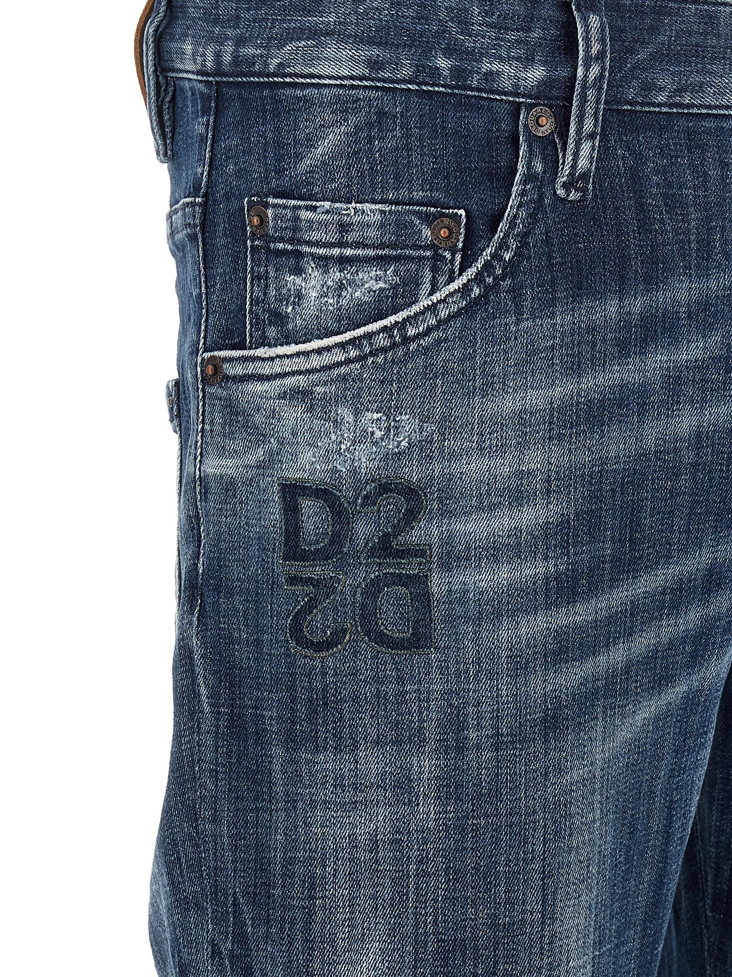 Jeans by Dsquared² for men in stretch denim cotton blue & signature features an sophisticated low rise and relaxed-fit with a precise long, creating a sophisticated and sophisticated silhouette.