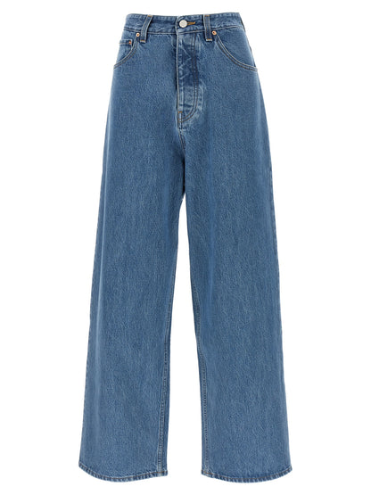 Jeans by Vetements for women in cotton denim blue features an refined tailoring silhouette, showcasing a premium straight-leg, relaxed-fit & wide with a high rise and long cut for a refined tailoring look.