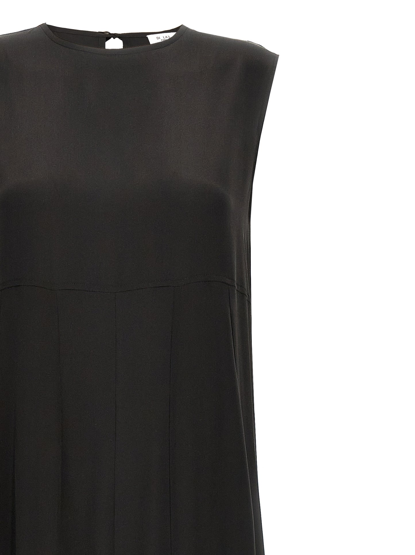 Dress by DI.LA3 PARI' for women in silk crepe black presents a sinuous silhouette, showcasing a sophisticated crew neckline and detailed with a sinuous long for a refined finish.
