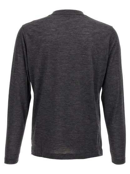 Activewear T-Shirt by ZANONE for men in virgin wool gray features an athletic silhouette with sleeves and a crew neckline neckline, enhanced by high-performance .