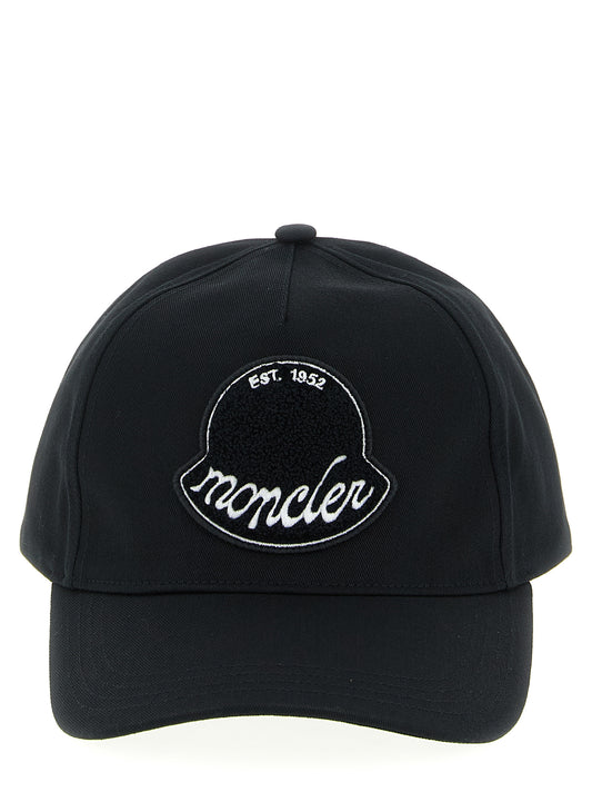 Baseball Cap by Moncler for men in cotton black features a distinguished silhouette, artfully capturing the essence of the distinguished Cotton Baseball Cap design with a sophisticated style.