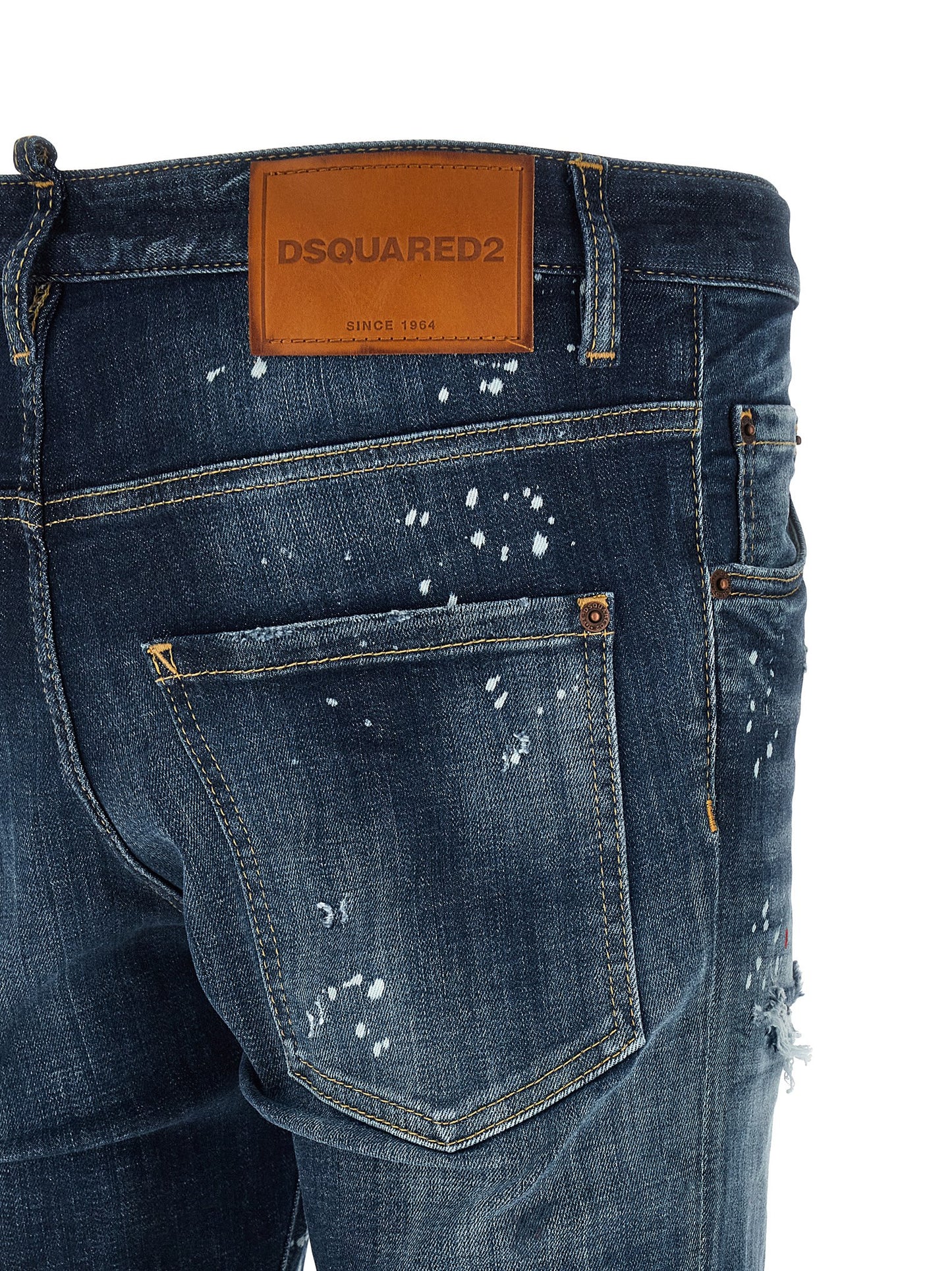 Jeans by Dsquared² for men in stretch denim cotton blue features an sartorial and long with a low rise cut for a sartorial finish.