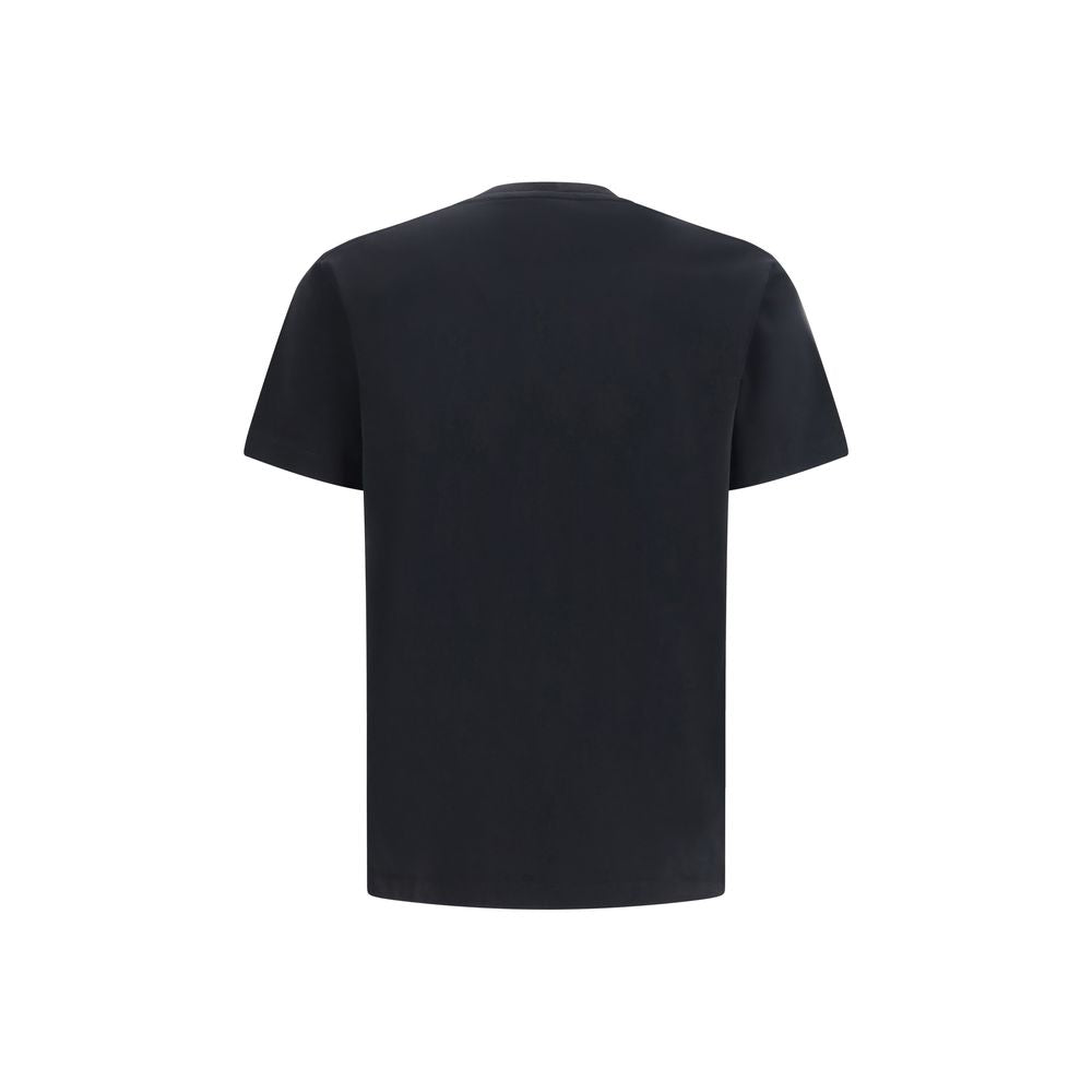 T-Shirt by Dsquared² for men in cotton black & print features an on trend silhouette, perfectly showcasing a on trend and crew neckline for an elevated aesthetic.