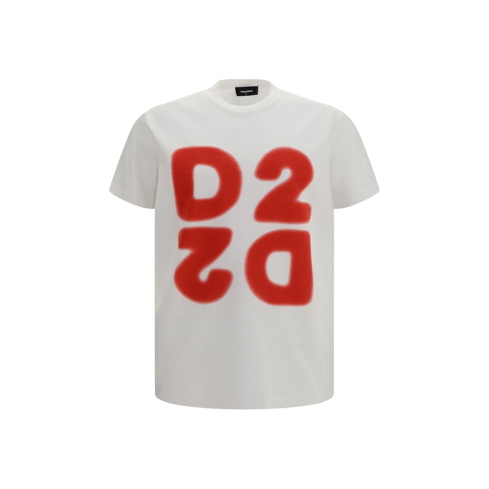 T-Shirt by Dsquared² for men in cotton white & print features an on trend silhouette, perfectly showcasing a on trend short-sleeve and crew neckline for an elevated aesthetic.