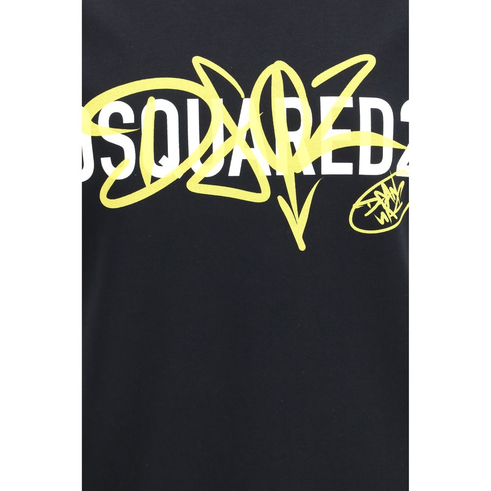T-Shirt by Dsquared² for men in cotton black & print showcases a unassuming silhouette, artfully detailed with a refined crew neckline and unassuming for a sophisticated, contemporary look.