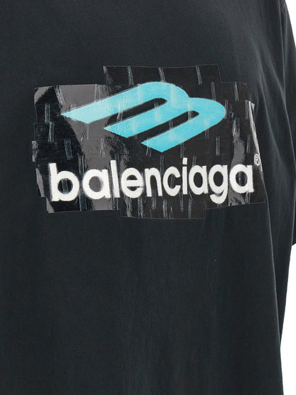 T-Shirt by Balenciaga for men in cotton black & print showcases a chic silhouette, artfully detailed with a chic and for a chic finish.