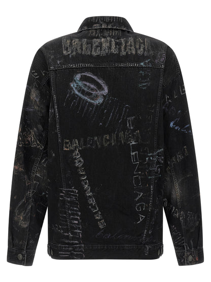 Trucker Jacket by Balenciaga for men in denim cotton black features an on trend silhouette, showcasing refined pockets and a sophisticated shirt-collar neckline for a truly on trend finish.
