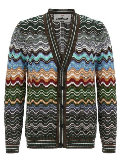 Cardigan by Missoni for men in viscose cotton multicolor, patterned & chevron features an impeccable silhouette, showcasing a sophisticated v-neck neckline and long-sleeve detail for a truly impeccable finish.