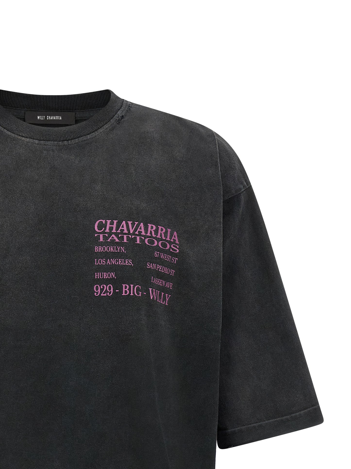 T-Shirt by WILLY CHAVARRIA for men in buffalo leather & cotton black & print showcases a unassuming silhouette, artfully detailed with a refined and unassuming for a sophisticated, contemporary look.