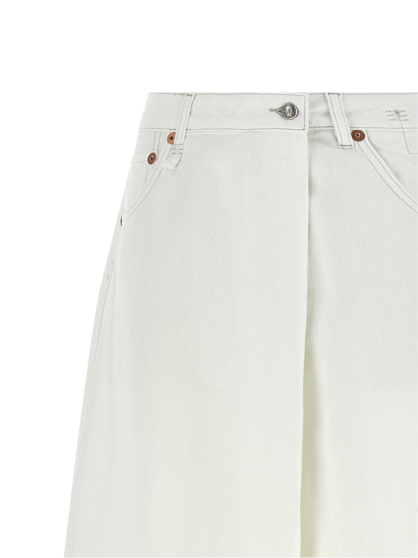 Jeans by R13 for women in denim cotton white presents a tailored silhouette, showcasing a tailored wide and long cut with a refined for a truly tailored aesthetic.