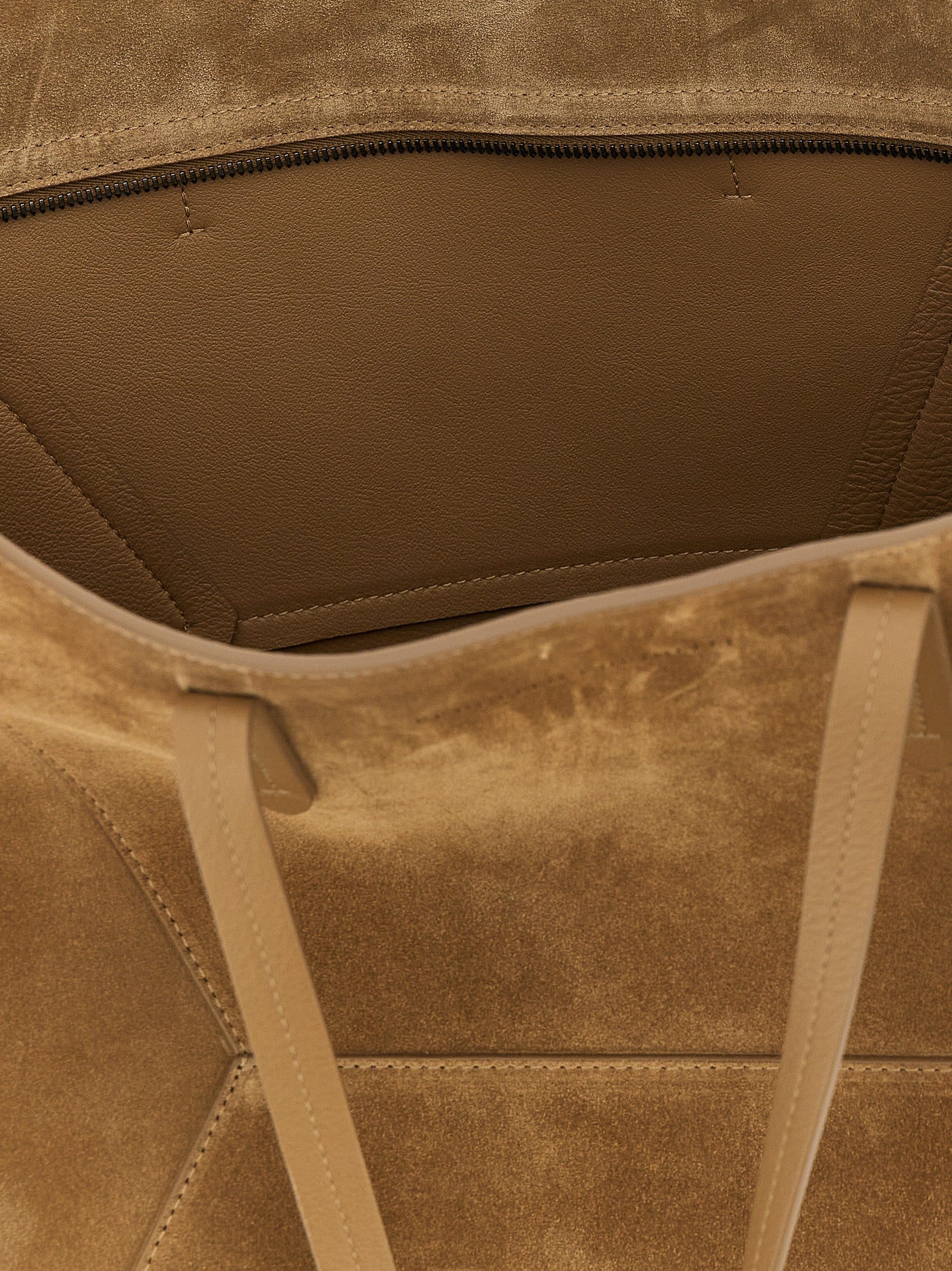 Shoulder Clutch Bag by Brunello Cucinelli for women in calfskin leather brown features a statuesque silhouette, showcasing a secure snap, zipper & hook and statuesque with versatile shoulder-strap & handle for a statuesque finish.