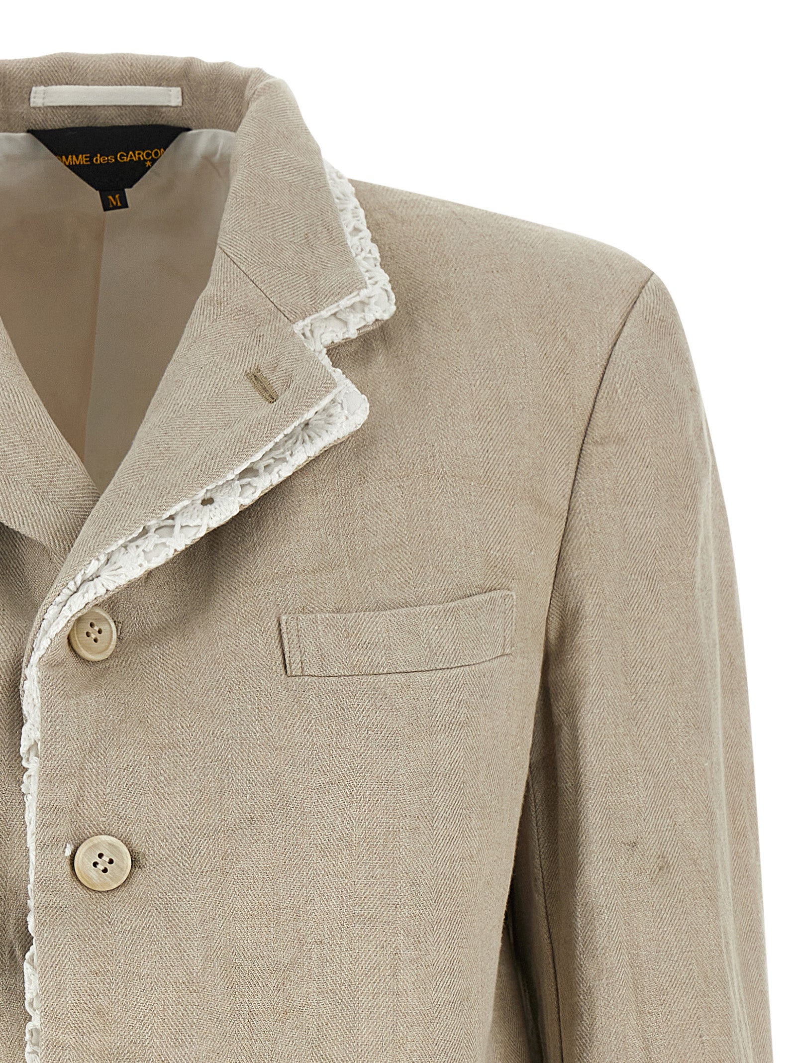 Blazer by Comme Des Garçons for women in linen & cotton beige & chevron features an crisp silhouette with sophisticated and a crisp lapel neckline for a truly crisp finish.