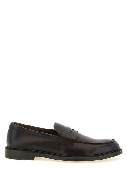 Loafer Slip-On Shoes by Doucal's for men in calfskin leather brown features an dynamic silhouette from the Blake Men's Calfskin Leather Loafer Slip-On Shoes collection, defined by a dynamic and for a dynamic look.