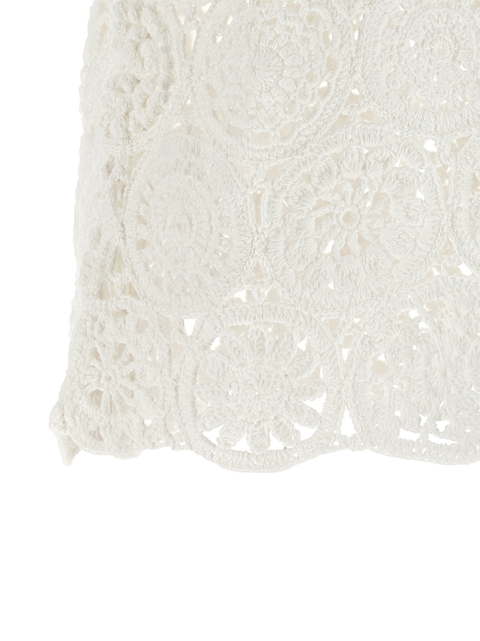 T-Shirt by Comme Des Garçons for women in cotton white features an on trend silhouette, perfectly showcasing a on trend and for an elevated aesthetic.