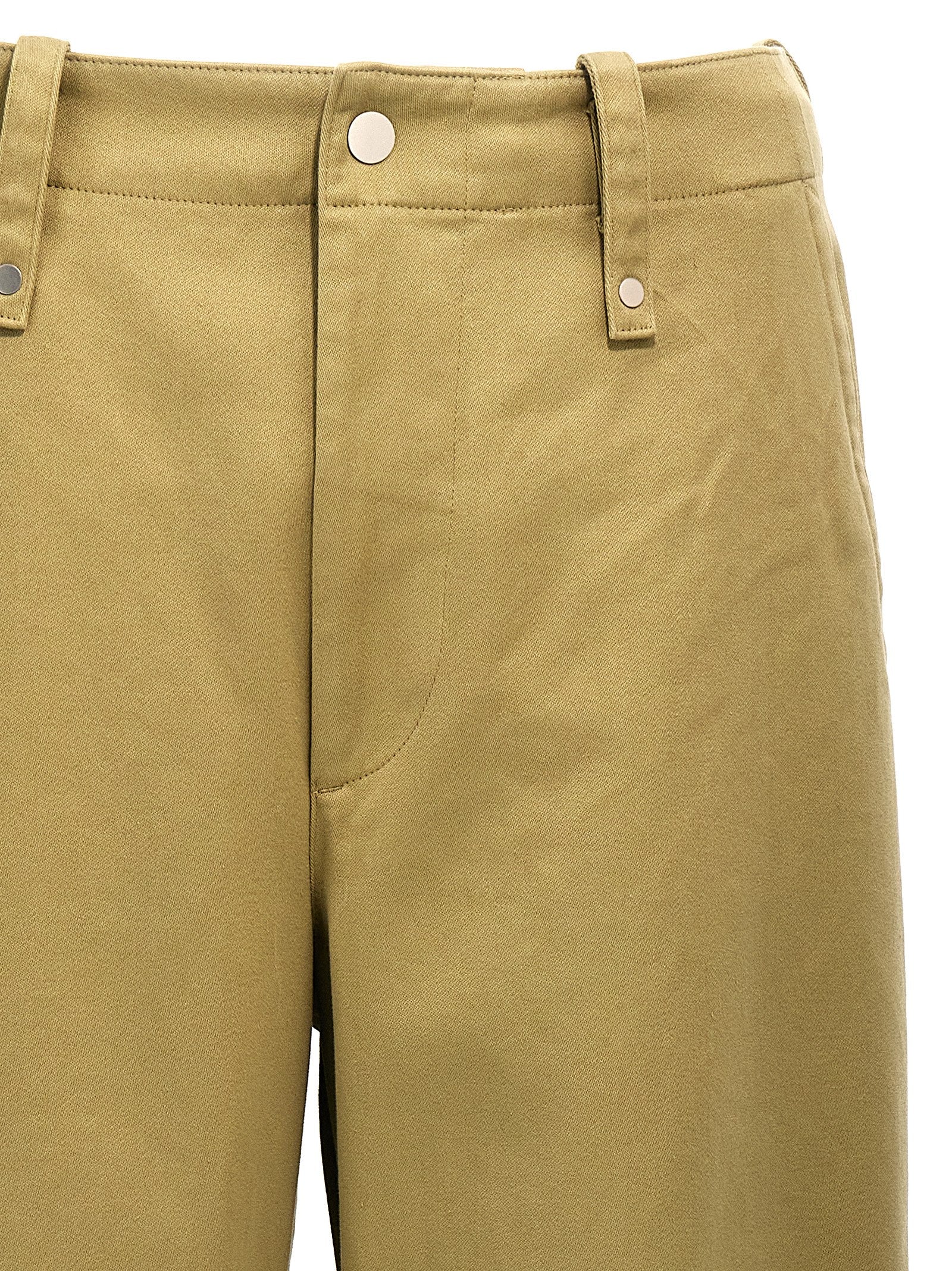 Trousers by Burberry for men in cotton beige presents a perennial silhouette, meticulously tailored with a cut, long finish, and an elegant .