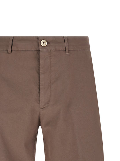 Bermuda Shorts by Brunello Cucinelli for men in stretch cotton brown features an nuanced silhouette, showcasing a nuanced relaxed-fit with a short cut and for a sophisticated, premium finish.