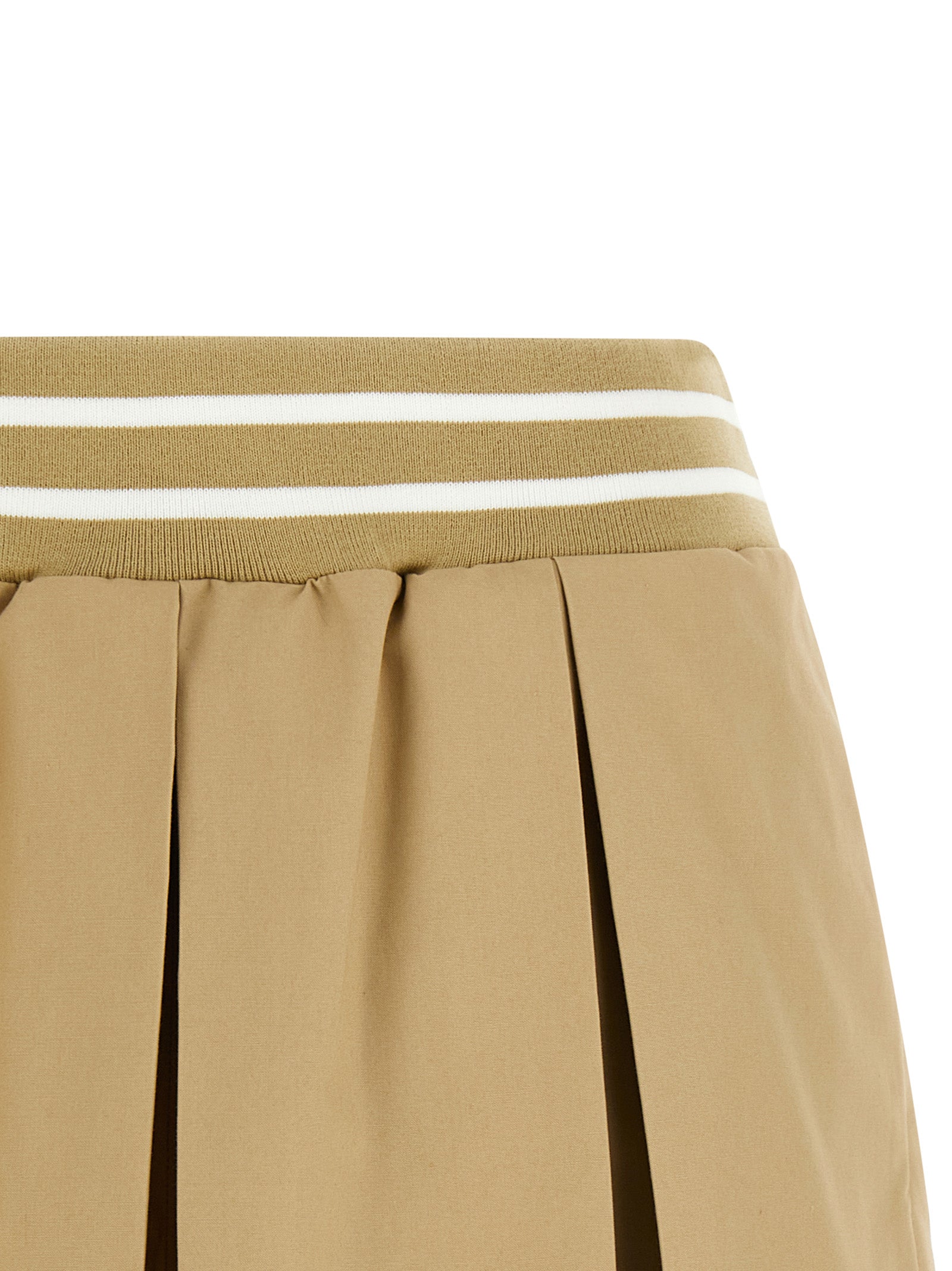 Cargo Shorts by Moschino for women in cotton beige features an tailored silhouette, perfectly showcased in a tailored wide with a refined short and a sophisticated .