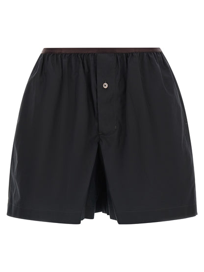 Bermuda Shorts by Lemaire for women in cotton & silk gray presents a sleek silhouette, featuring a sleek wide with a refined short and a sophisticated .