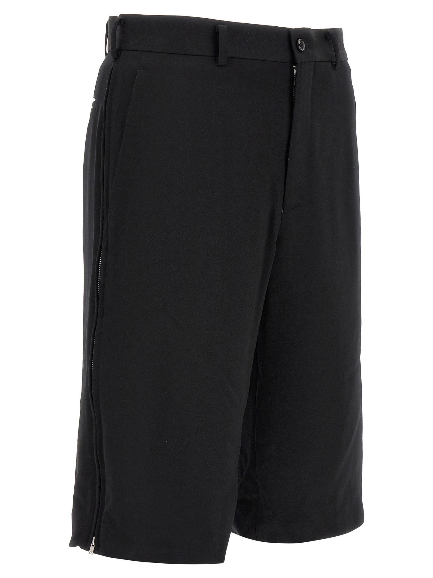 Bermuda Shorts by Comme Des Garçons for men in wool black features a eye catching straight-leg, flared & wide and short with a eye catching .