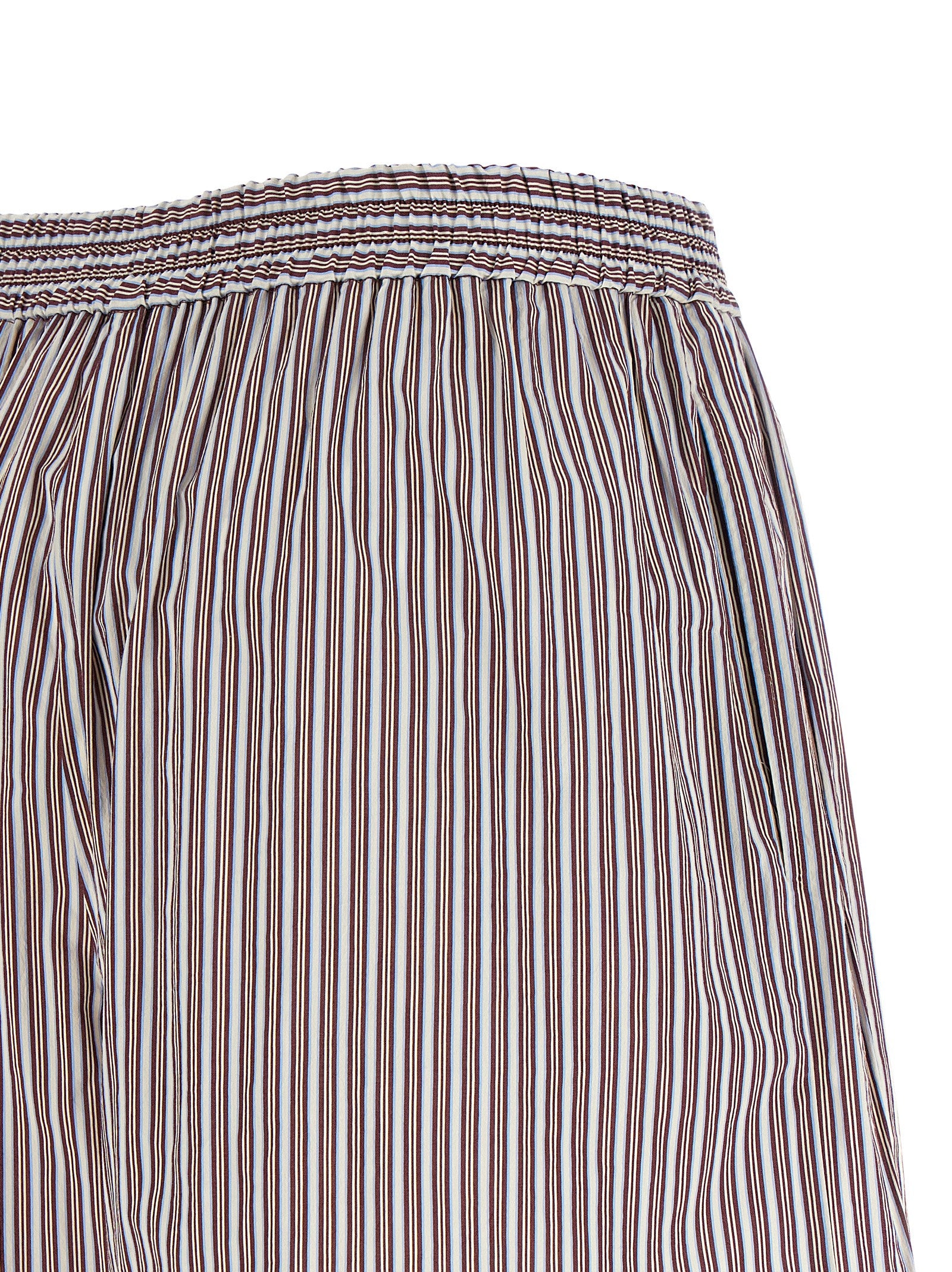 Bermuda Shorts by Brunello Cucinelli for women in cotton & silk bordeaux, signature & striped presents a sleek silhouette, featuring a sleek flared with a refined short and a sophisticated .